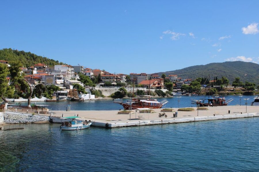 From Thessaloniki: Sithonia Beaches and Scenic Villages Tour - Sarti adds a proper town break