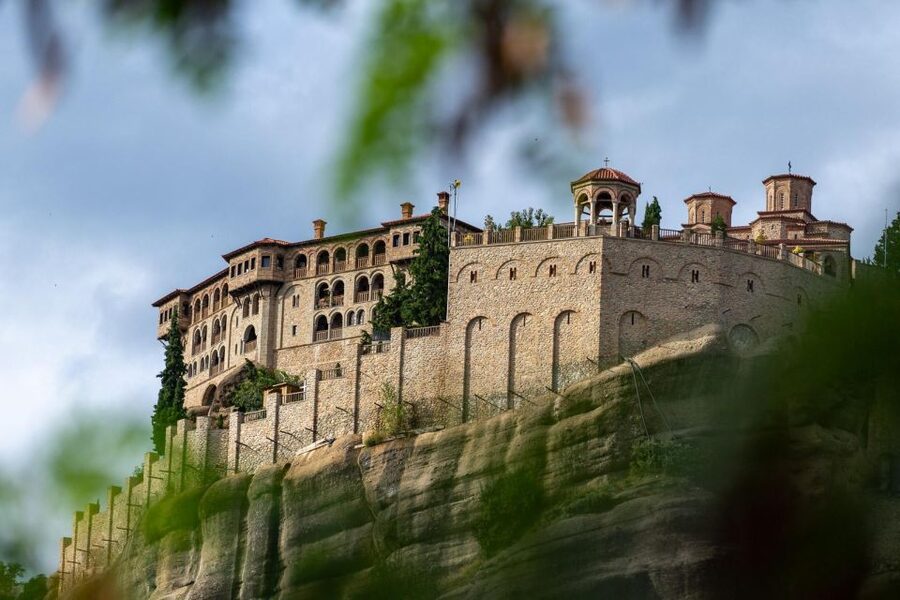 From Thessaloniki: Train Trip to Meteora & Monastery Tour - Who should book this Meteora day trip