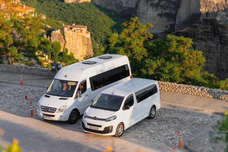 From Thessaloniki: Train Trip to Meteora & Monastery Tour - Lunch and free time beneath the rocks