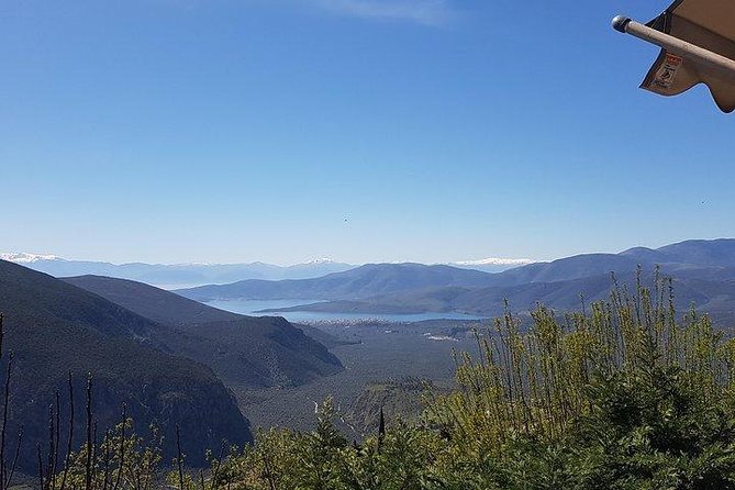 Full day Delphi private tour - Arachova and its clock tower