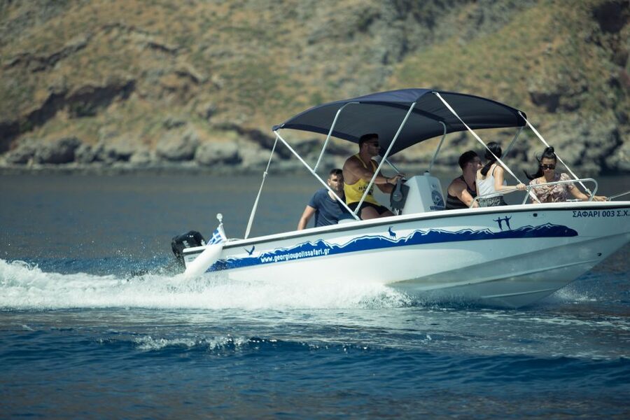 Georgioupolis: Rent a Boat Safari Sea Tour - A three-hour route with room to swim