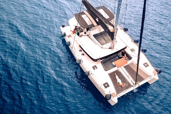 Half Day Premium Catamaran Cruise in Santorini including Oia - What this Santorini catamaran cruise really offers