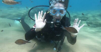 Beginner Scuba Diving Lesson with PADI Instructor