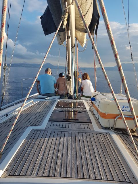 Heraklion: Dia Island Morning Sailing Trip with Snorkeling - What the crew adds to the experience