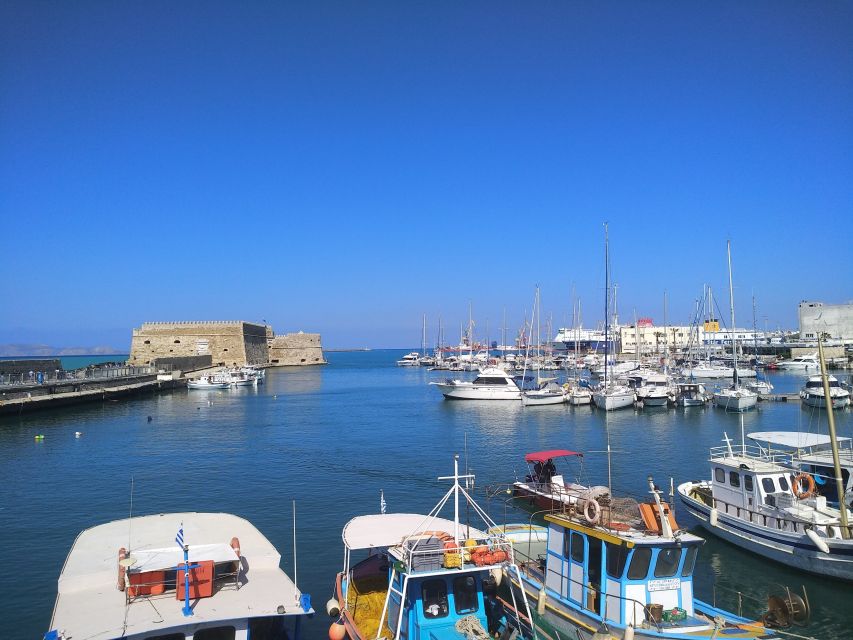 Heraklion: Ecobike Sightseeing Tour with Greek Meze - How the guides shape the day
