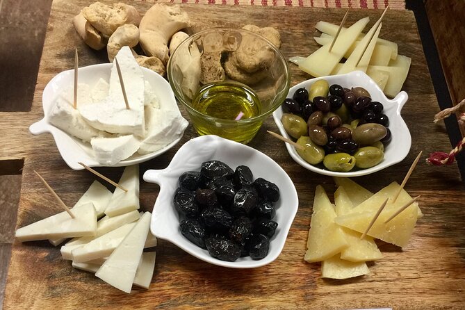 Heraklion Food Stories Walking Tour with 8 local-favorite stops - Who will enjoy this walk most