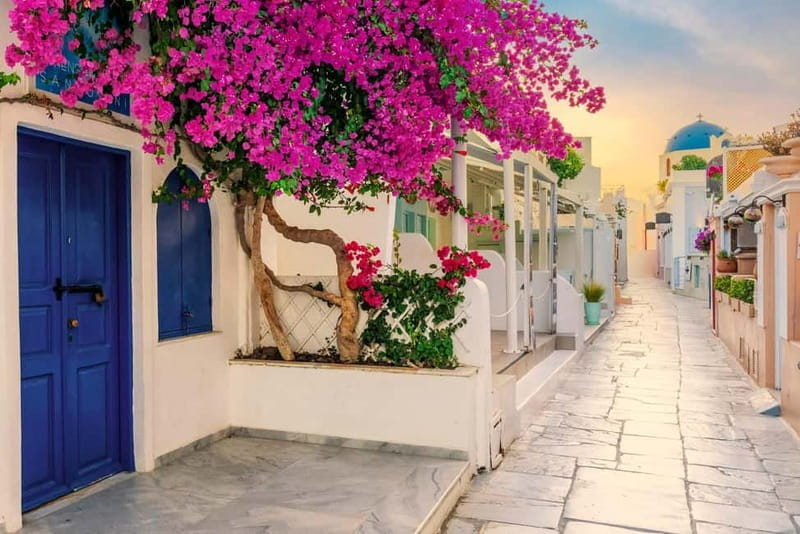 Heraklion: Guided Santorini Day Trip with Ferry Cruise - The coach tour and the story beneath the views