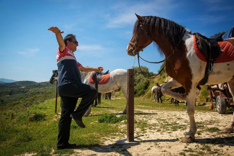 Heraklion: Horseriding Day Tour with Lunch and Transfer - Pickup from Heraklion’s resort coast