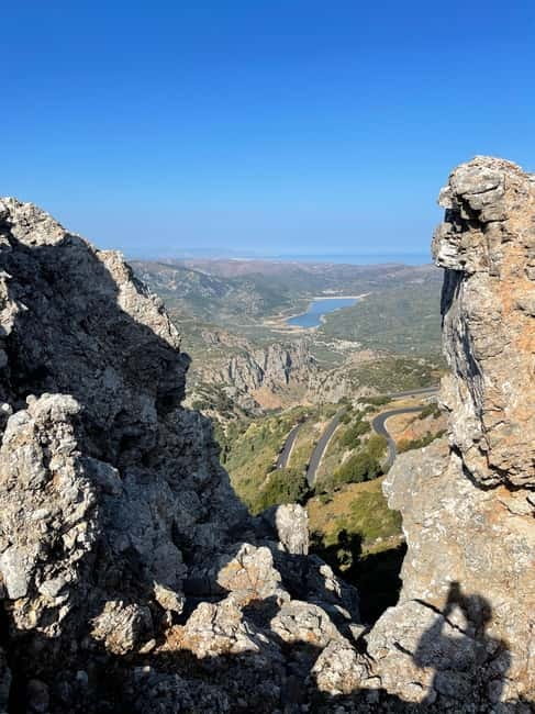 Heraklion: Knossos, Zeus, Villages & Olive Oil Factory Tour - Mochos brings you into village life
