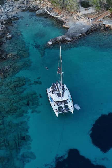 Heraklion Luxury Catamaran Dia Isla -Gourmet Lunch Top Rated - Setting sail from Heraklion Port
