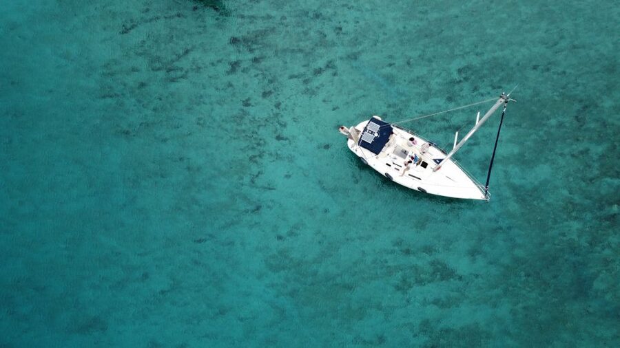 Heraklion: Private Full-Day Sailing Trip to Dia Island - Lunch, fruit, wine, and the cost of eating onboard