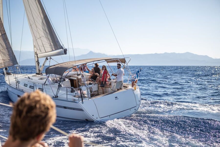 Heraklion: Sailboat Cruise to Dia Island with Drinks & Lunch - Setting out from Heraklion Port
