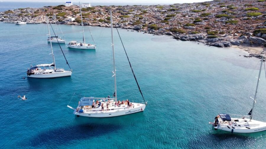 Heraklion: Sailboat Cruise to Dia Island with Drinks & Lunch - Lunch, fruit, and drinks on the yacht