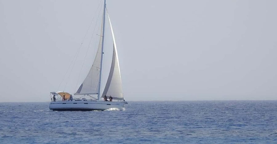 Heraklion: Sailing Cruise to Dia Island with Drinks and Meal - The one-hour sail to Dia Island