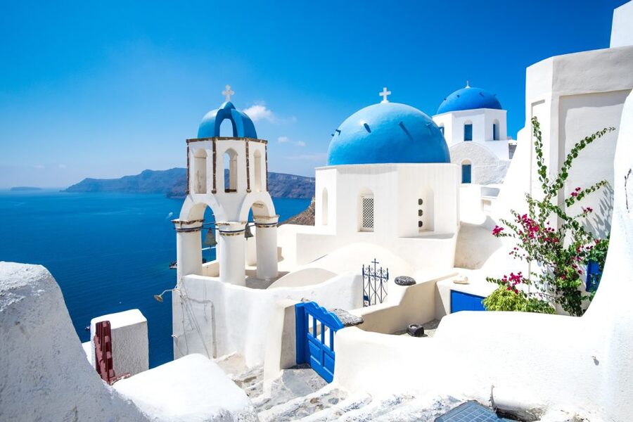 Heraklion: Santorini Day Trip with Boat Transfer & Oia Visit - Practical tips for making the day easier