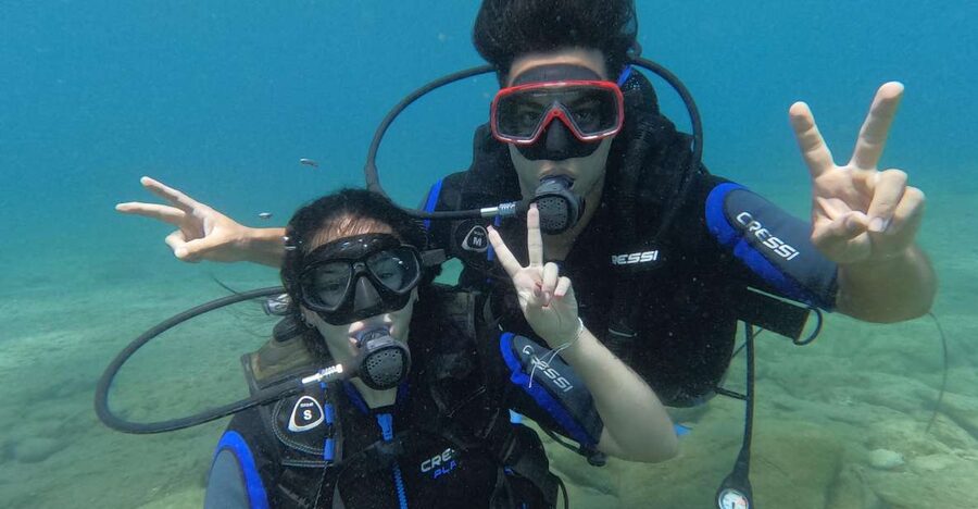 Heraklion: Scuba Diving Experience for Beginners _Beach - Equipment, shore entry, and personal supervision