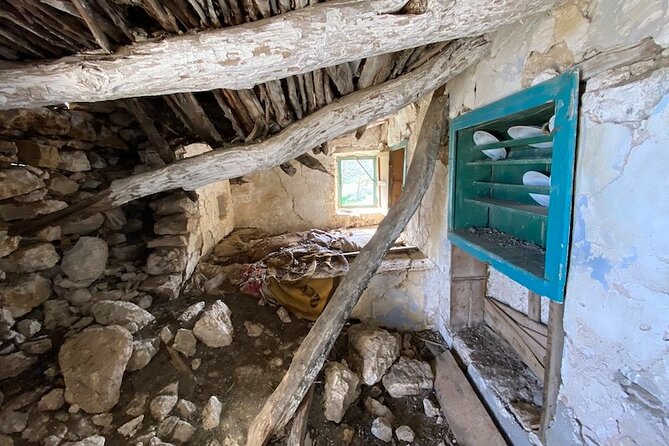 Karpathos Lastos mountain Hike with guide - Pine forests and the first high views