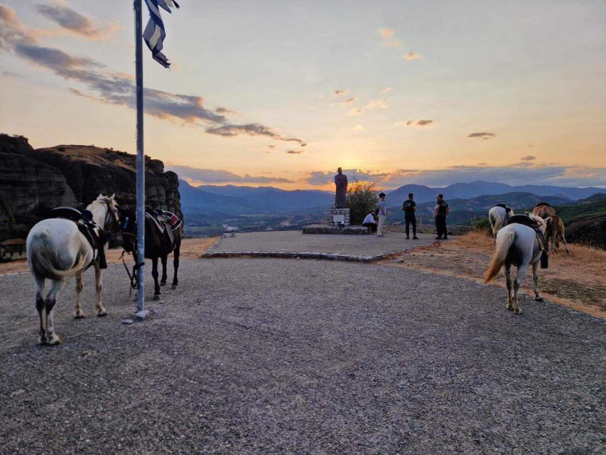 Kastraki: Meteora Morning Horse Riding with Monastery Visit - Meeting the horses and getting started