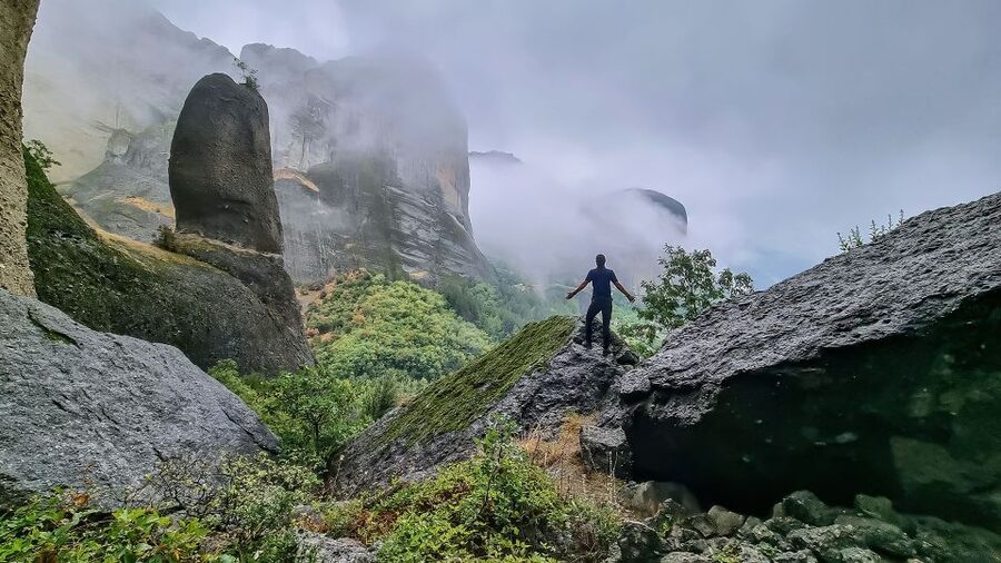 Kastraki: Meteora Via Cordata Hiking Tour to the Great Saint - Following paths carved by monks