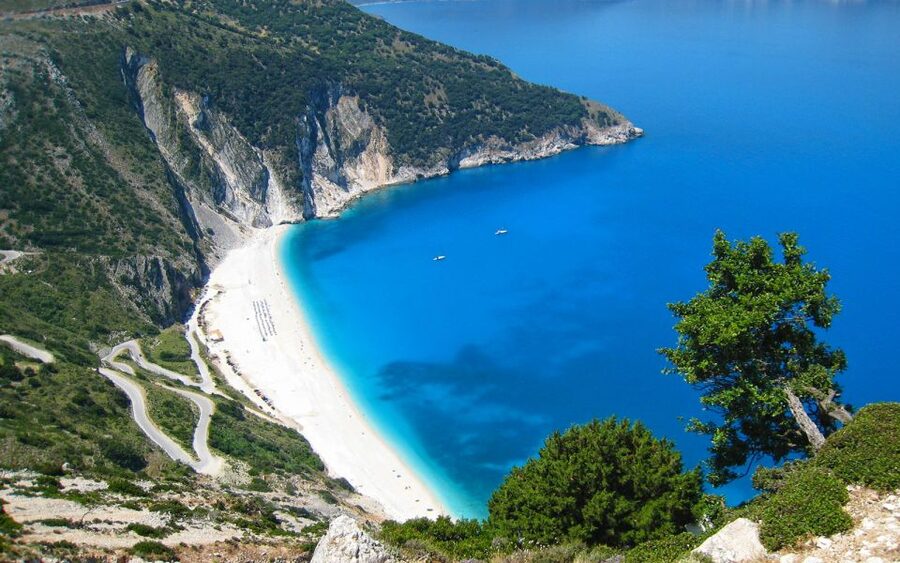Kefalonia: Assos and Fiscardo Guided Tour - What the guide adds to the day