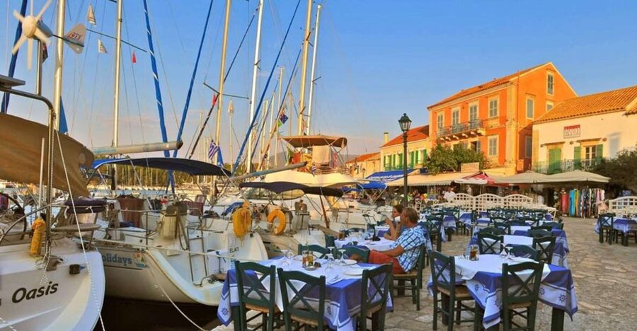 Kefalonia: Island Highlights Bus and Boat Tour with Lunch - What this Kefalonia day actually delivers