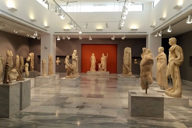 Knossos & Archaeological Museum Shared Guided Tour from Chania - Food, comfort, and the long road home