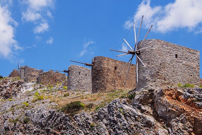 Knossos & lasithi plateau villages,Zeus's cave,&olive oil Mill - Mochos village and its central square