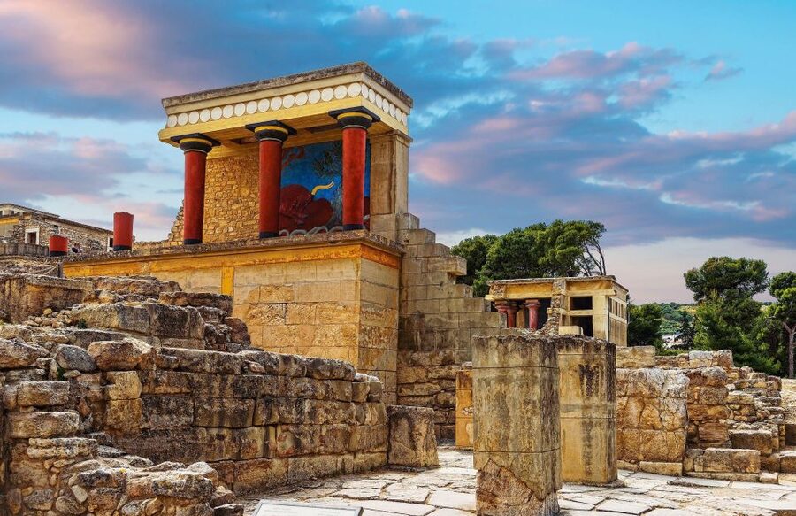 Knossos Palace & Heraklion Full-Day Tour from Chania Area - Why Knossos is worth the long ride from Chania