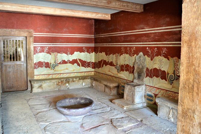 Knossos Palace, Museum & Rethymno city Private Tour from Chania - What the $651.67 group price really means