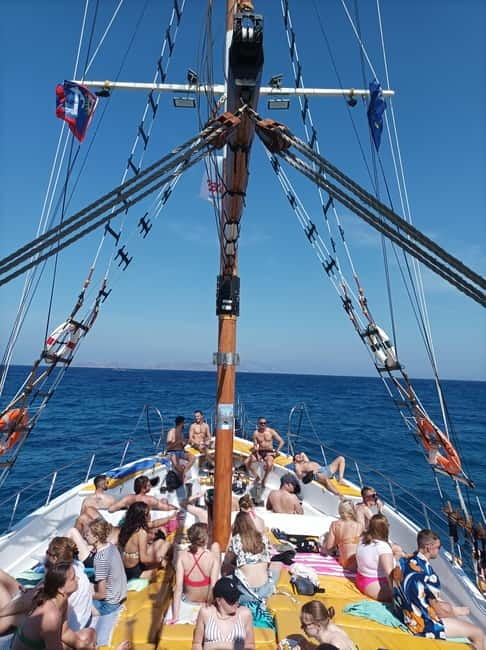 Kos: 3-Island Cruise with Lunch and Hotel Transfer - Dolphins, swimming, and the mood on board