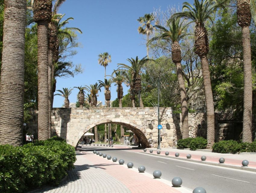 Kos: Island Highlights Bus Tour with Greek Honey Tasting - Zia village and the lunch decision