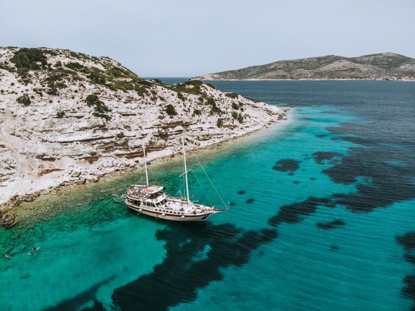 Kos Town: Kalymnos & Pserimos Day Cruise & Optional Transfer - Pserimos, a quiet beach with a tiny population