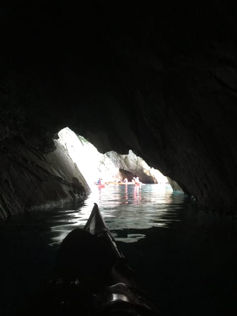 Lefkada: Blue Cave Kayak Tour with a Taste of Greece - Entering the Blue Cave by kayak