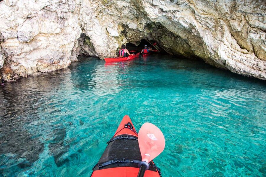 Lefkada: Full Day Sea Kayaking Tour - Circling Madouri and returning to Nidri
