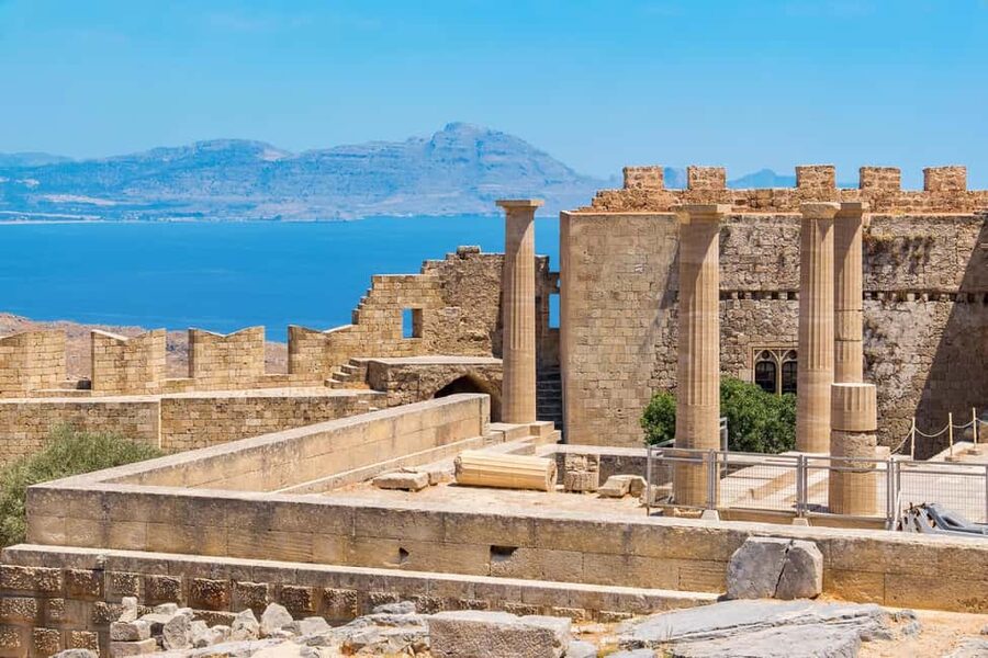 Lindos Acropolis: 3D Representation & Audio Self-Guided Tour - Reaching the Acropolis by bus and on foot