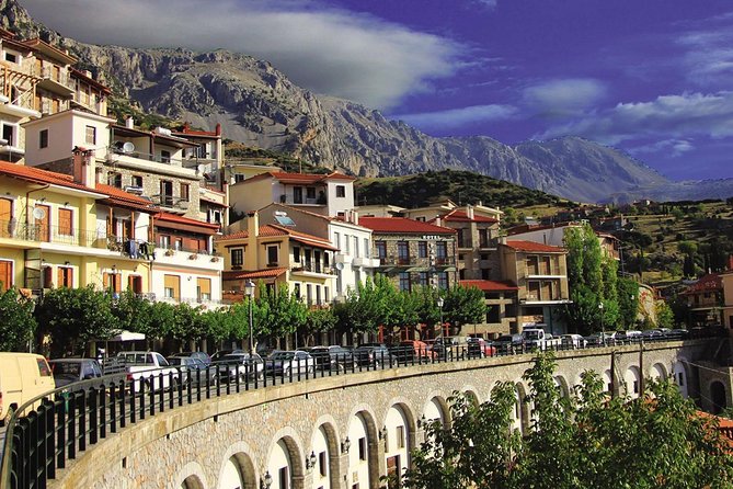 Mercedes Private Tour to Delphi and Arachova - The ancient sanctuary, Temple of Apollo, and stadium