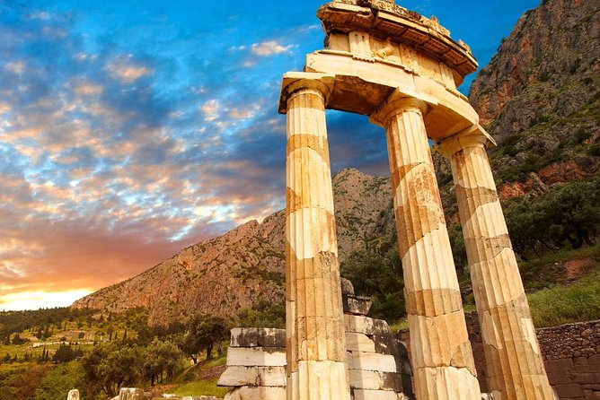 Mercedes Private Tour to Delphi and Arachova - Three hours at the Delphi Archaeological Museum