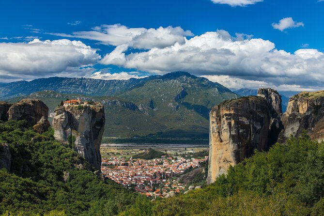Meteora Day Trip with central Pick up & optional Lunch - Who should book this day trip?
