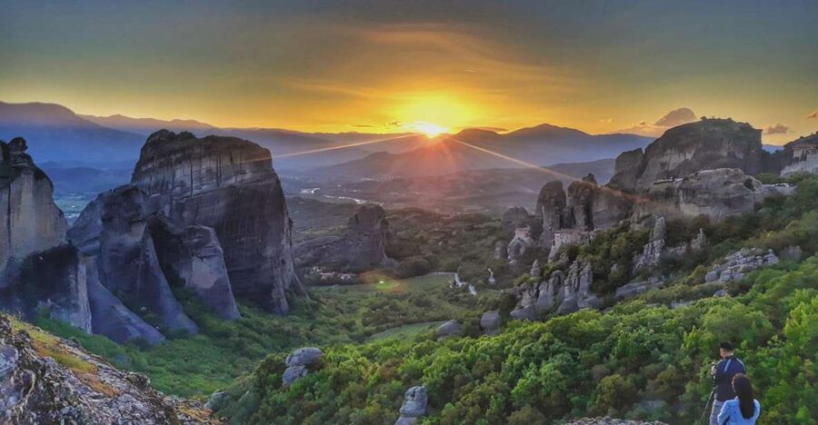 Meteora Evening Tour with Breathtaking Sunset View - The sunset viewpoint is the grand finish