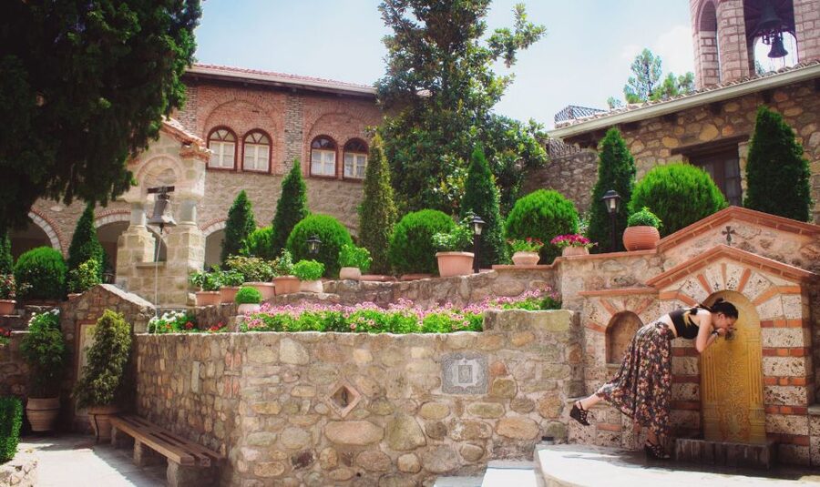 Meteora: Monasteries Tour, Lunch, and Athens Transfer Option - Who should choose this Meteora tour?