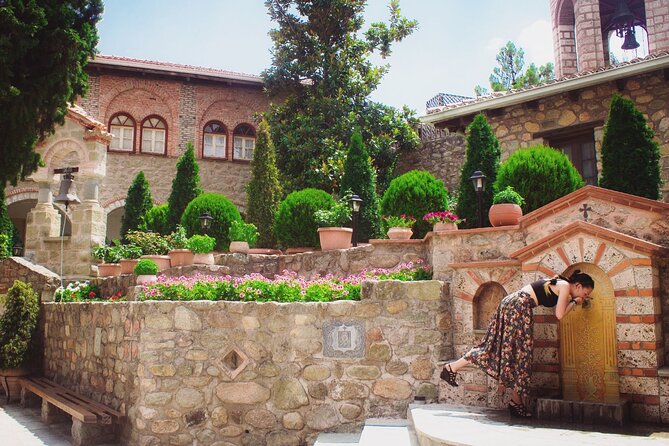 Meteora: Morning Half Day Sightseeing and Monasteries Tour - Pickup from Kalabaka or Kastraki