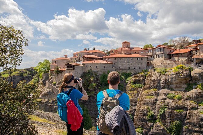 Meteora Small Group Hiking tour with Transfer and Monastery Visit - Two hours beneath the rock pillars
