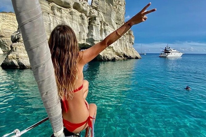 Milos and Polyaigos Full Day Cruise with Meals and Snorkelling - Polyaigos: an hour in a natural swimming pool