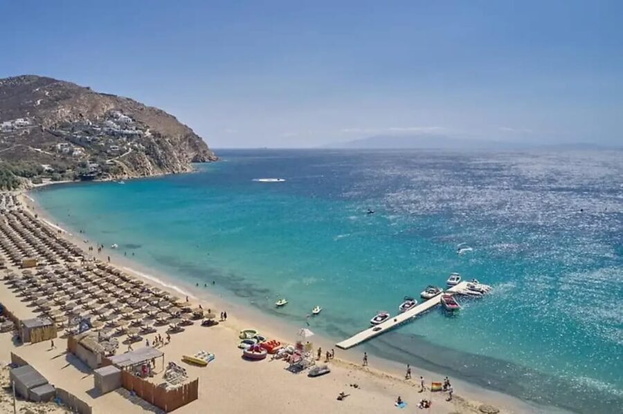 Mykonos: Beach Escape and Free Time in Mykonos Town - Three hours on the sand at Elia Beach
