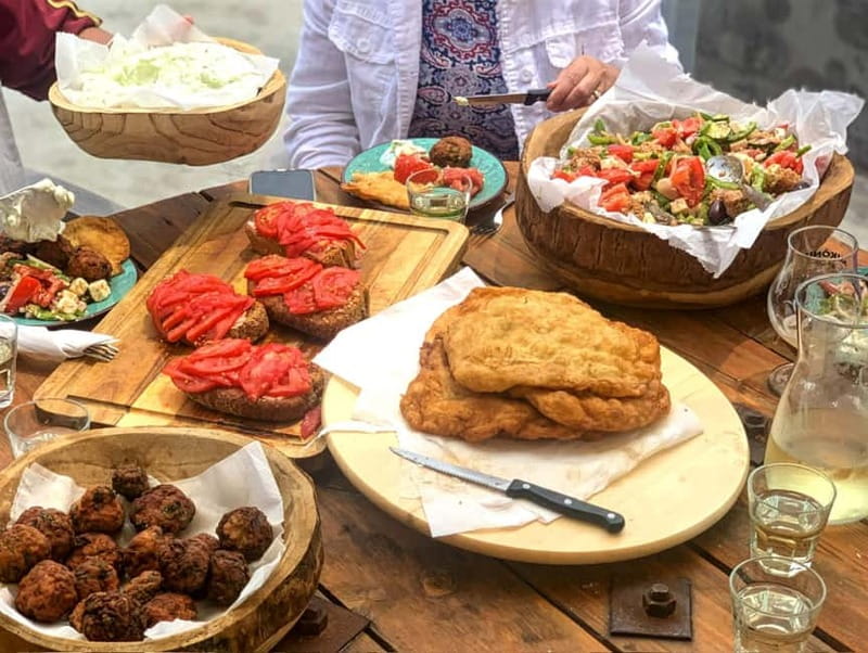 Mykonos: Group Cooking Class at the Home of a Local Family - How the three hours are likely to feel