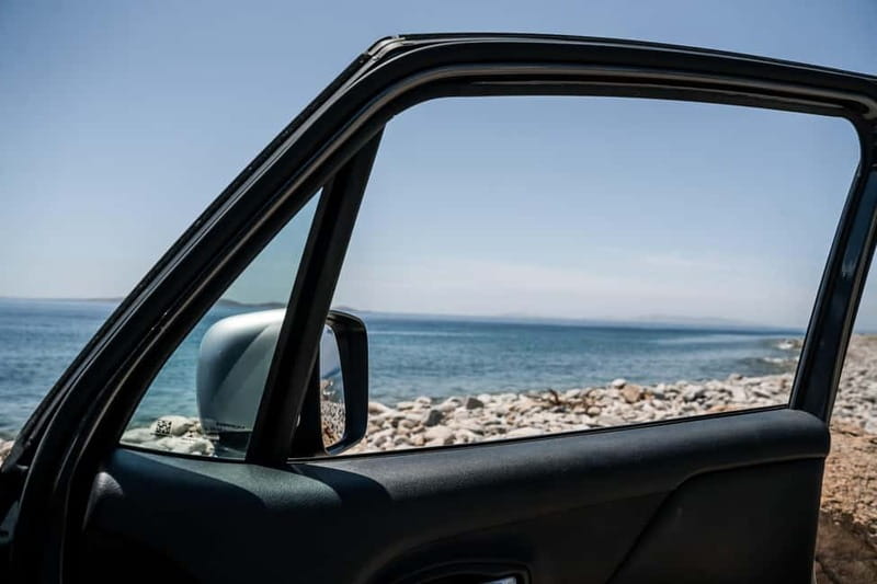 Mykonos: Private Island Tour with local guide -Jeep Renegade - Faros Lighthouse and the western views