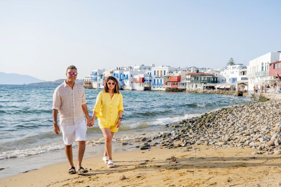 Mykonos Private Photoshoot - Who should book this Mykonos photoshoot?