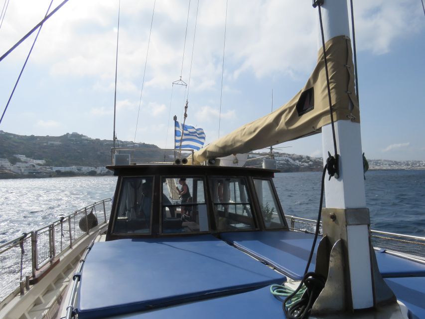Mykonos: South Beaches Cruise - The crew and the mood on board