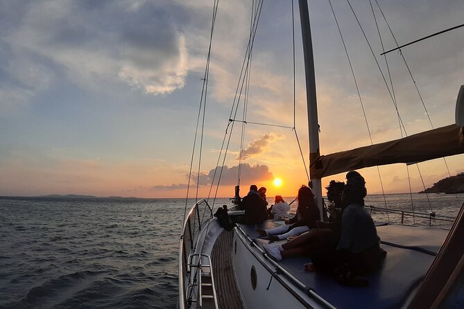 Mykonos: Sunset Cruise with Drinks - Leaving from the New Port