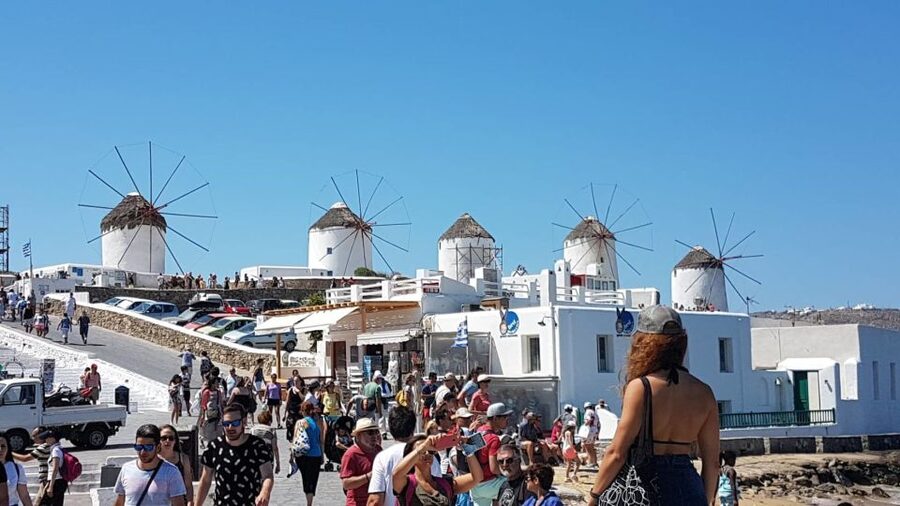 Mykonos Walking Tour - Little Venice and the Scarpa waterfront